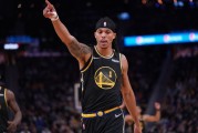 开云中心-祝好！前NBA球员达米恩·李宣布退役 曾22年随勇士赢得总冠军